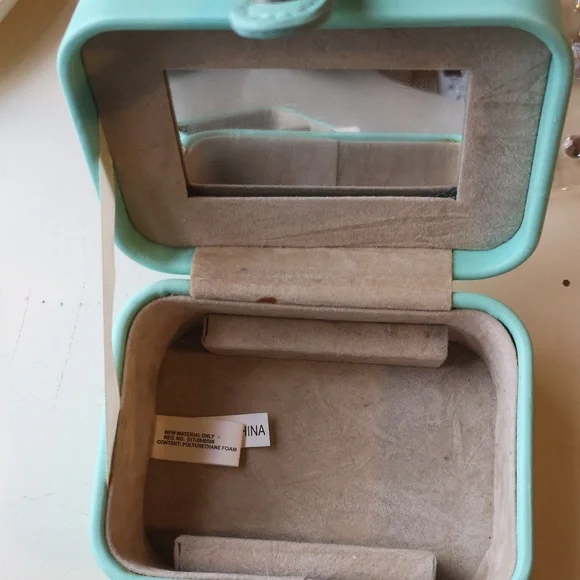 Jewellery holder/travel case - Picture 3 of 5